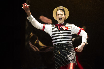 The Barber of Seville at WNO: Nicolas Lester as Figaro